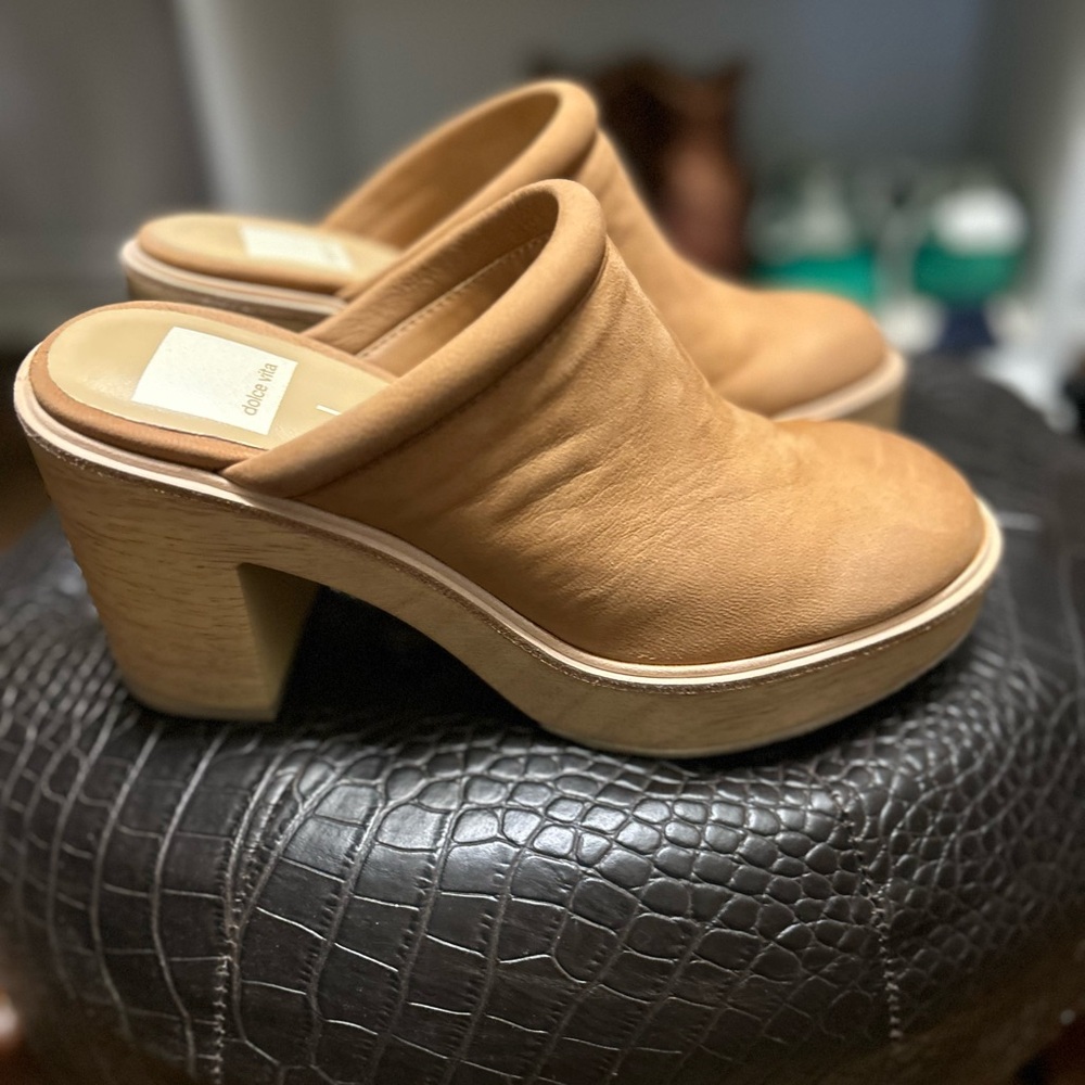 Dolce Vita Tan Leather Clogs